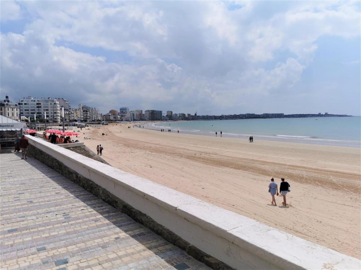 L'Appart Du Palais A 150M De La Grande Plage 莱萨布勒-多洛讷 外观 照片